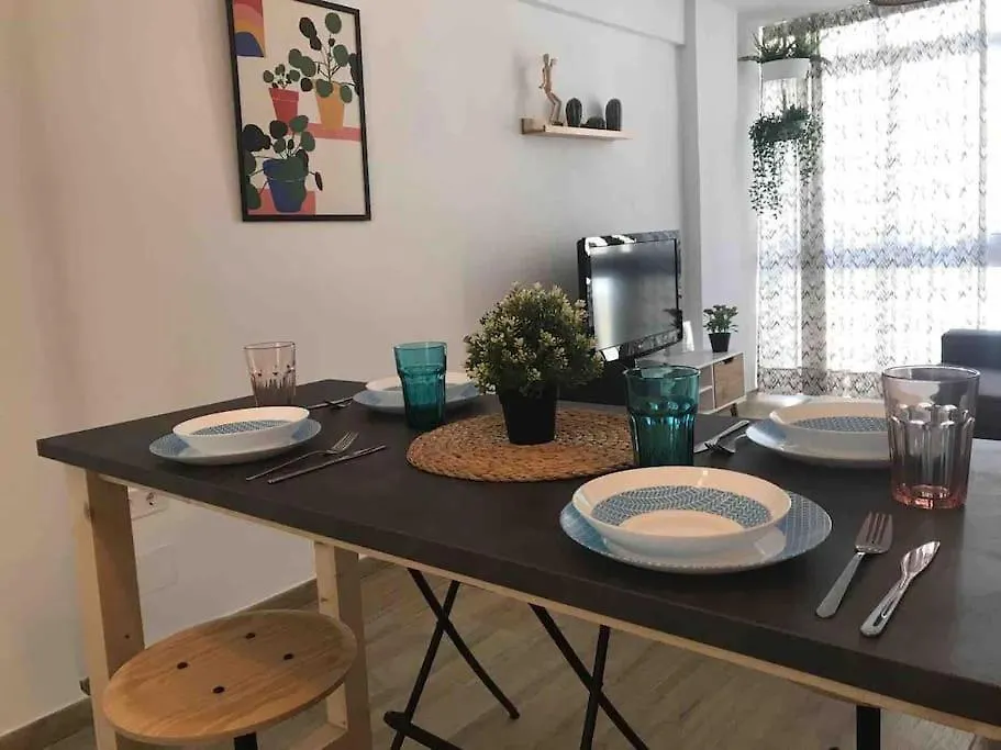 Ideal Apartamento En El Barrio De Las Delicias Malaga