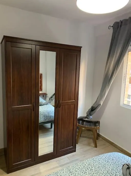 Ideal Apartamento En El Barrio De Las Delicias Malaga 0*,